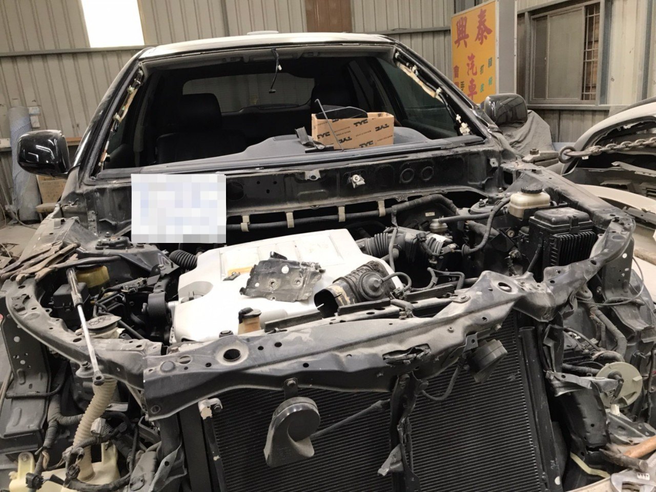 車輛鈑金拆解與修復過程