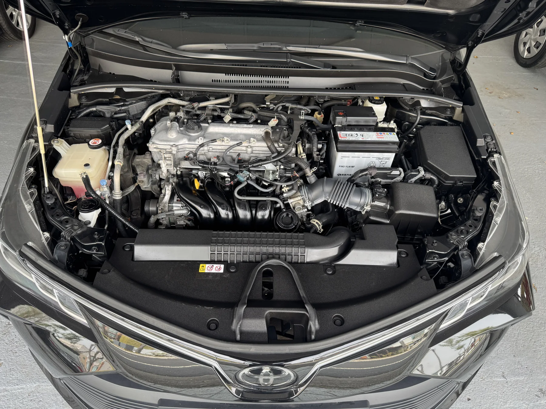 Toyota Corolla Altis 引擎室