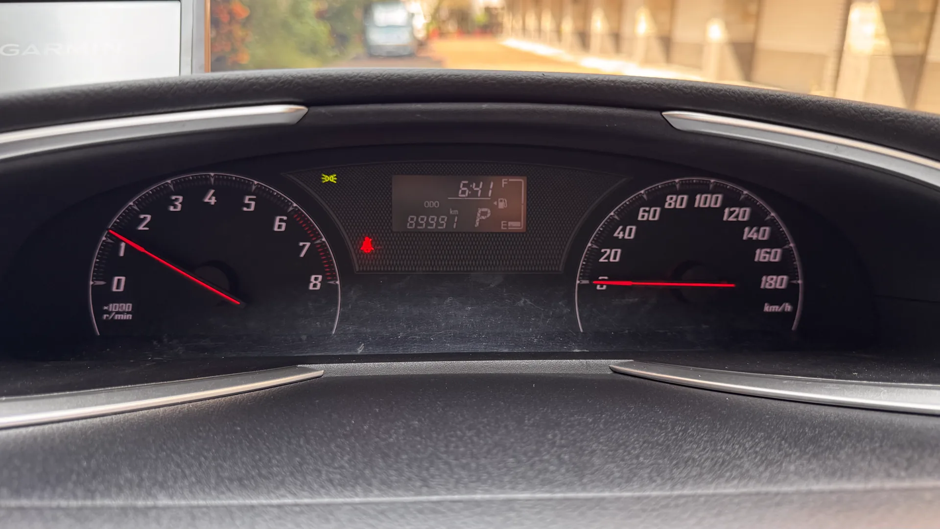 Toyota Sienta 儀表板實車照